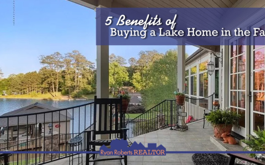 benefits of buying a lake home in the fall